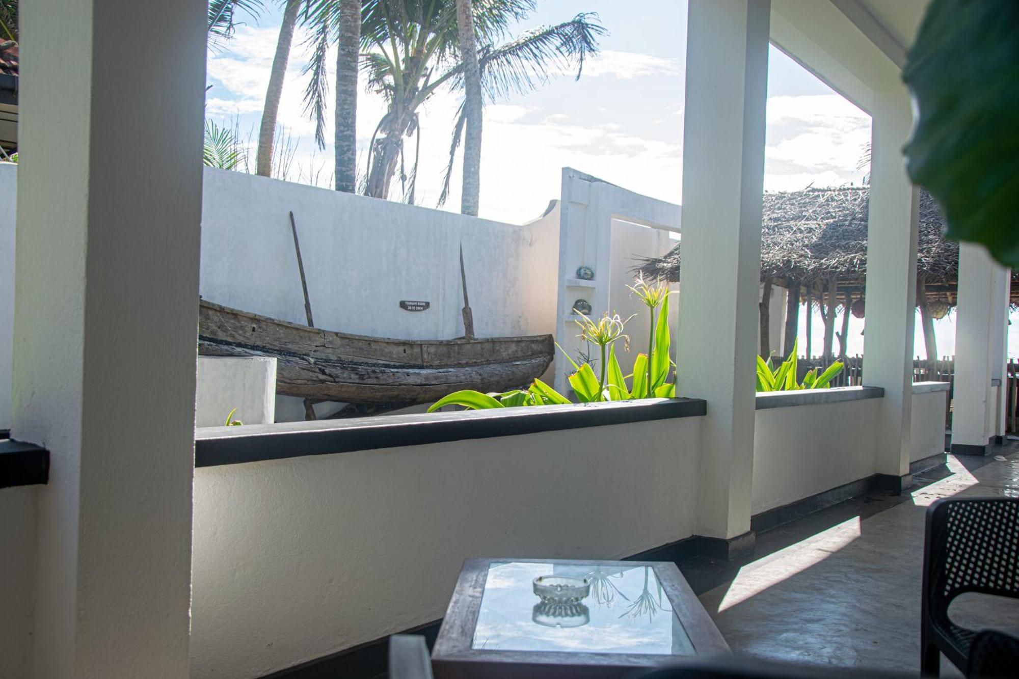 Sailors' Bay Bed & Breakfast Hikkaduwa Exterior foto