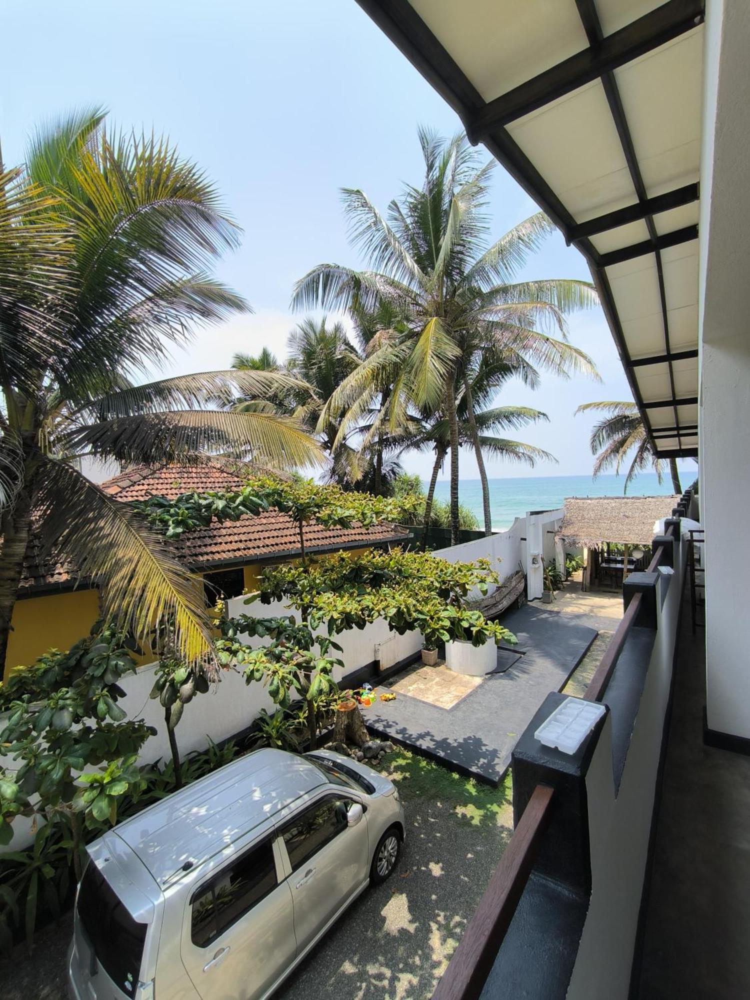 Sailors' Bay Bed & Breakfast Hikkaduwa Exterior foto