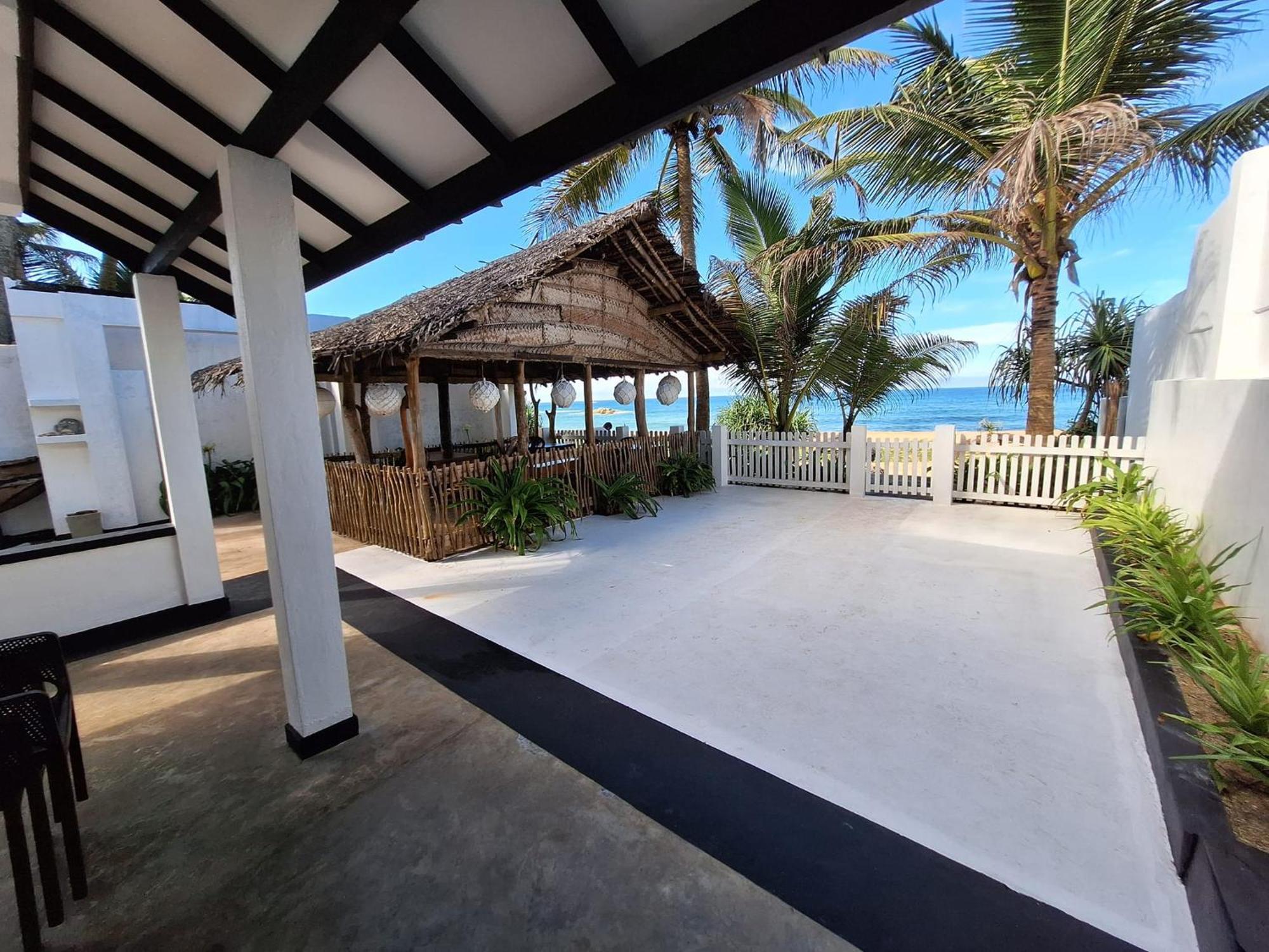 Sailors' Bay Bed & Breakfast Hikkaduwa Exterior foto